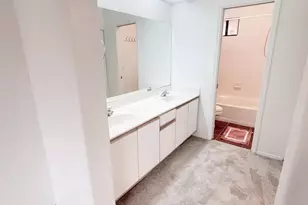 310 E Highcourte Ln, Tucson, AZ 85737 - Photo 12