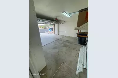 310 E Highcourte Lane, Tucson, AZ 85737 - Photo 18