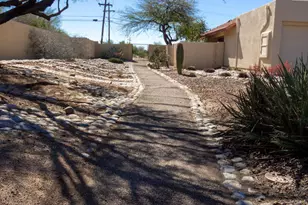 310 E Highcourte Ln, Tucson, AZ 85737 - Photo 24