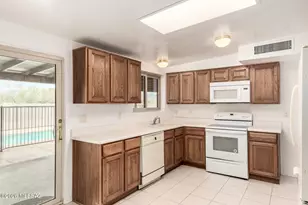 4030 S Knotty Pine Pl, Tucson, AZ 85730 - Photo 12