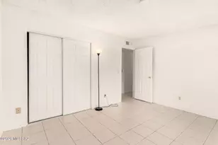 4030 S Knotty Pine Pl, Tucson, AZ 85730 - Photo 16