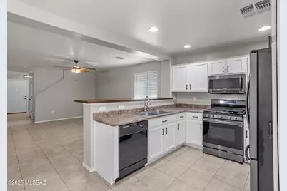 14354 S Camino Vallado, Sahuarita, AZ 85629 - Photo 6