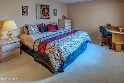 151 N Crescent Bell Drive, Green Valley, AZ 85614 - Photo 12