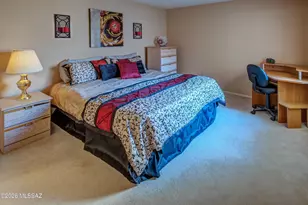 151 N Crescent Bell Dr, Green Valley, AZ 85614 - Photo 12