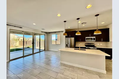 782 W Calle Las Varitas, Sahuarita, AZ 85629 - Photo 2