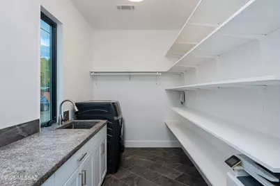 2227 E Helen Street, Tucson, AZ 85719 - Photo 14