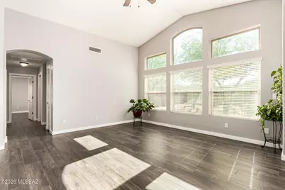 10720 E Silver Vein Drive, Tucson, AZ 85748 - Photo 8