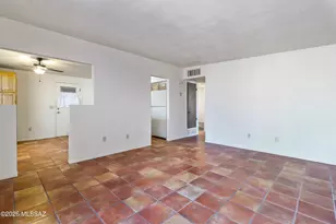 1003 W Huron St, Tucson, AZ 85745 - Photo 8