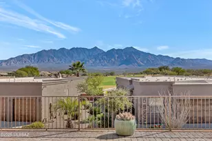 5829 S Waynes Way, Green Valley, AZ 85622 - Photo 10