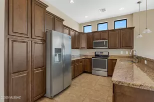 5829 S Waynes Way, Green Valley, AZ 85622 - Photo 20