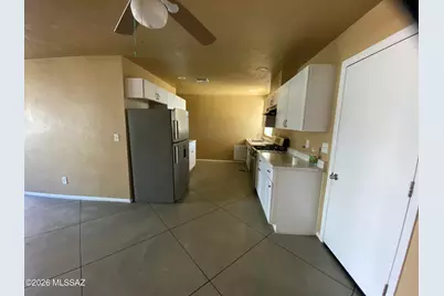 2122 S Magnolia Avenue, Tucson, AZ 85711 - Photo 10