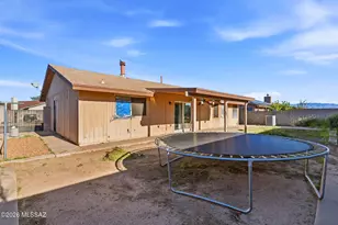 5801 S Mahan Dr, Tucson, AZ 85746 - Photo 12