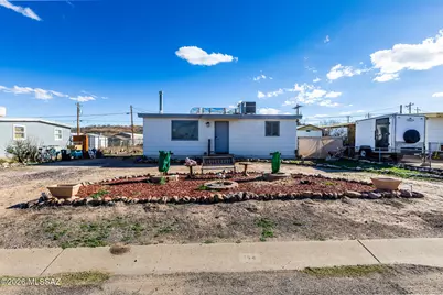 104 E Apache Street, Huachuca City, AZ 85616 - Photo 2