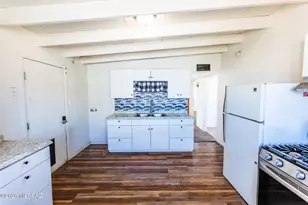 104 E Apache St, Huachuca City, AZ 85616 - Photo 14