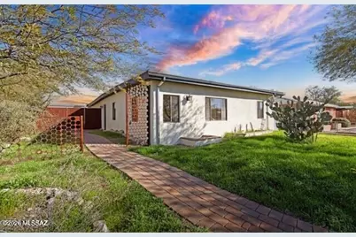 227 E Linden Street, Tucson, AZ 85705 - Photo 1