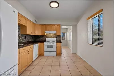 227 E Linden Street, Tucson, AZ 85705 - Photo 8