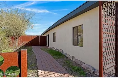 227 E Linden Street, Tucson, AZ 85705 - Photo 2
