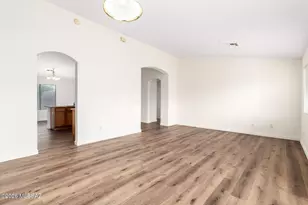 6672 S Yellow Rattle Ct, Tucson, AZ 85756 - Photo 6