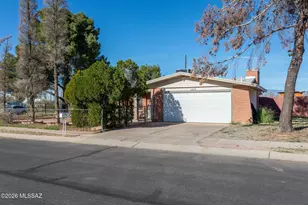 4249 E Canada Stravenue, Tucson, AZ 85706 - Photo 2