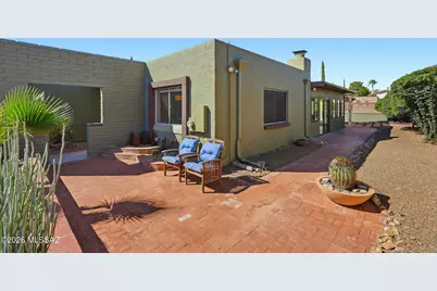 2780 S Camino Iturbide, Green Valley, AZ 85622 - Photo 38