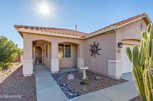 8001 W Wandering Spring Way, Tucson, AZ 85743 - Photo 2