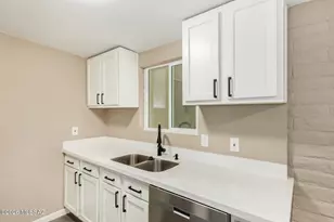 4702 S Apple Tree Ave, Tucson, AZ 85730 - Photo 8