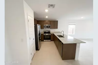 12864 E Curly Neal Drive, Tucson, AZ 85747 - Photo 2