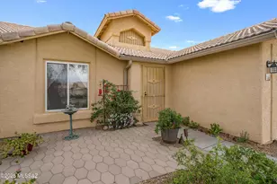 851 S Smokey Mountains Rd, Tucson, AZ 85748 - Photo 2
