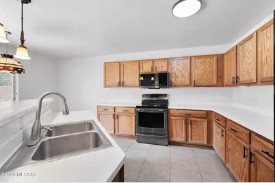519 W Cedar Chase Drive, Green Valley, AZ 85614 - Photo 6