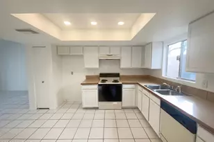 1943 W Southbrooke Cir, Tucson, AZ 85705 - Photo 4