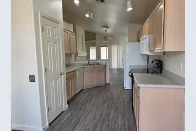 9562 E Gershon Lane, Tucson, AZ 85748 - Photo 6