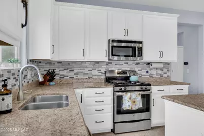 38754 S Running Roses Lane, Saddlebrooke, AZ 85739 - Photo 20