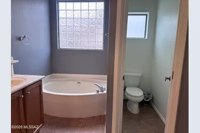 7501 S Woodbury Grove Drive, Tucson, AZ 85757 - Photo 26