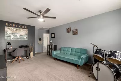 8449 E Hodgman Place, Tucson, AZ 85747 - Photo 18