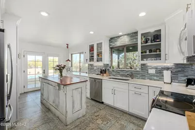 6901 N Montezuma Drive, Tucson, AZ 85718 - Photo 12