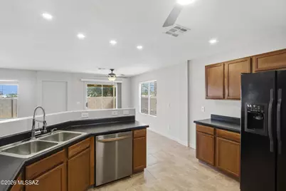 1961 S McConnell Drive, Tucson, AZ 85710 - Photo 12