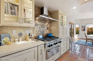 1420 W Cool Breeze Ct, Oro Valley, AZ 85737 - Photo 10