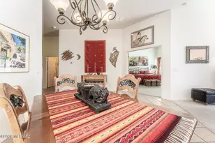 609 W Camino del Bondadoso, Green Valley, AZ 85614 - Photo 10