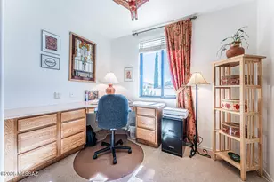 609 W Camino del Bondadoso, Green Valley, AZ 85614 - Photo 14