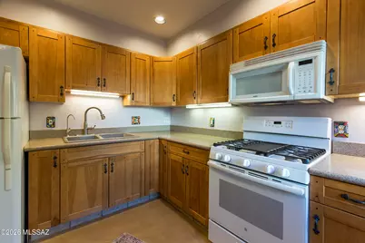 2025 E Silver Street, Tucson, AZ 85719 - Photo 8