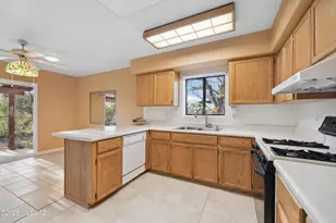 335 W Oak Hills Dr, Oracle, AZ 85623 - Photo 14