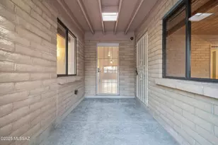 335 W Oak Hills Dr, Oracle, AZ 85623 - Photo 10