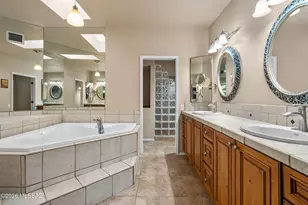 3910 S Via Del Ruisenor, Green Valley, AZ 85622 - Photo 16