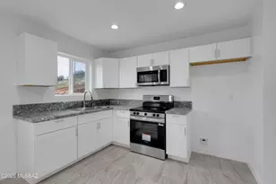 423 Rio Rico Dr, Rio Rico, AZ 85648 - Photo 14