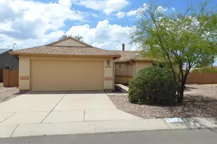 4776 W Rosebay St, Tucson, AZ 85742 - Photo 2