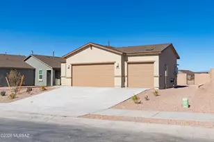 8775 E Creamy Cliffrose Trl, Vail, AZ 85641 - Photo 2