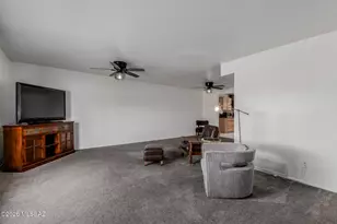 8808 E Wallen Ridge Dr, Tucson, AZ 85710 - Photo 10