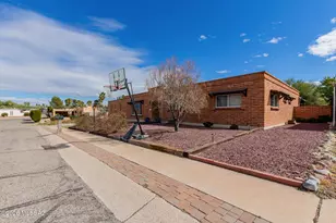 8808 E Wallen Ridge Dr, Tucson, AZ 85710 - Photo 42