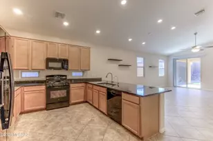 8291 E Magee Hill Loop, Tucson, AZ 85710 - Photo 6