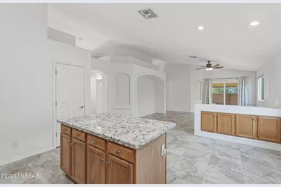 8325 N Austin Nikolas Court, Tucson, AZ 85704 - Photo 12